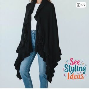 NWT JANIE BESNER Black Scalloped Edges and /Collar Shawl/Cape/Wrap.